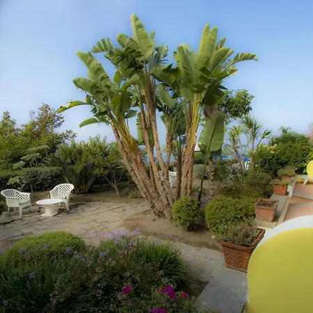 Capizzo 3* Forio (Isola d'Ischia)