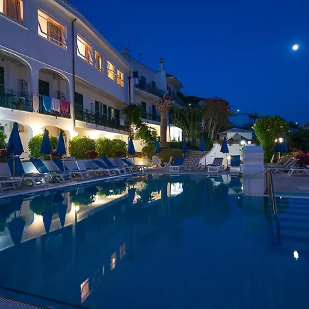 Capizzo Hotel 3*