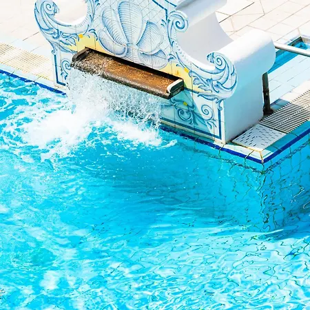 卡皮佐酒店 Forio di Ischia